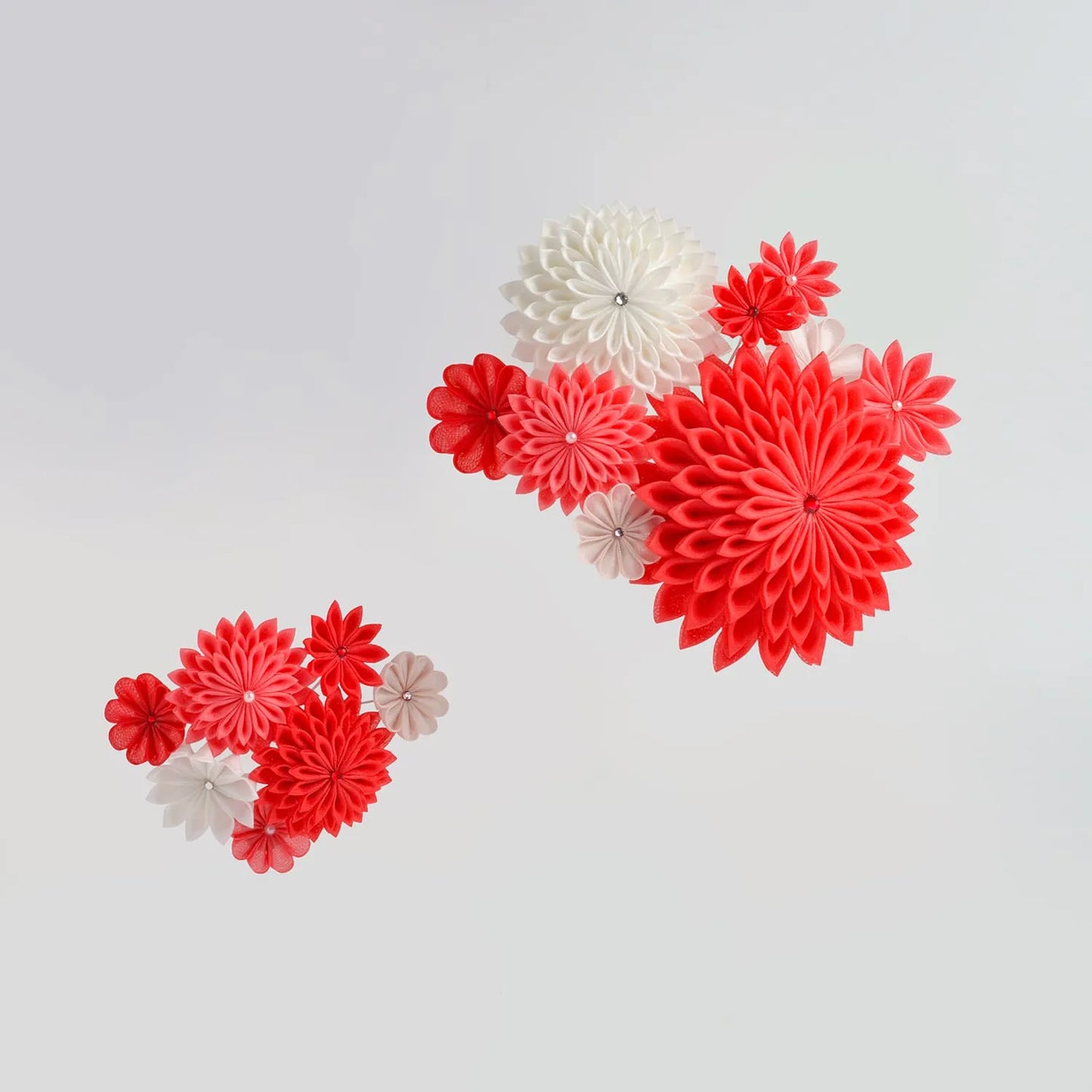 "Kuramae" Coming-of-Age Ceremony Tiered Chrysanthemum Set of 2 *Ichirindo Signature Model