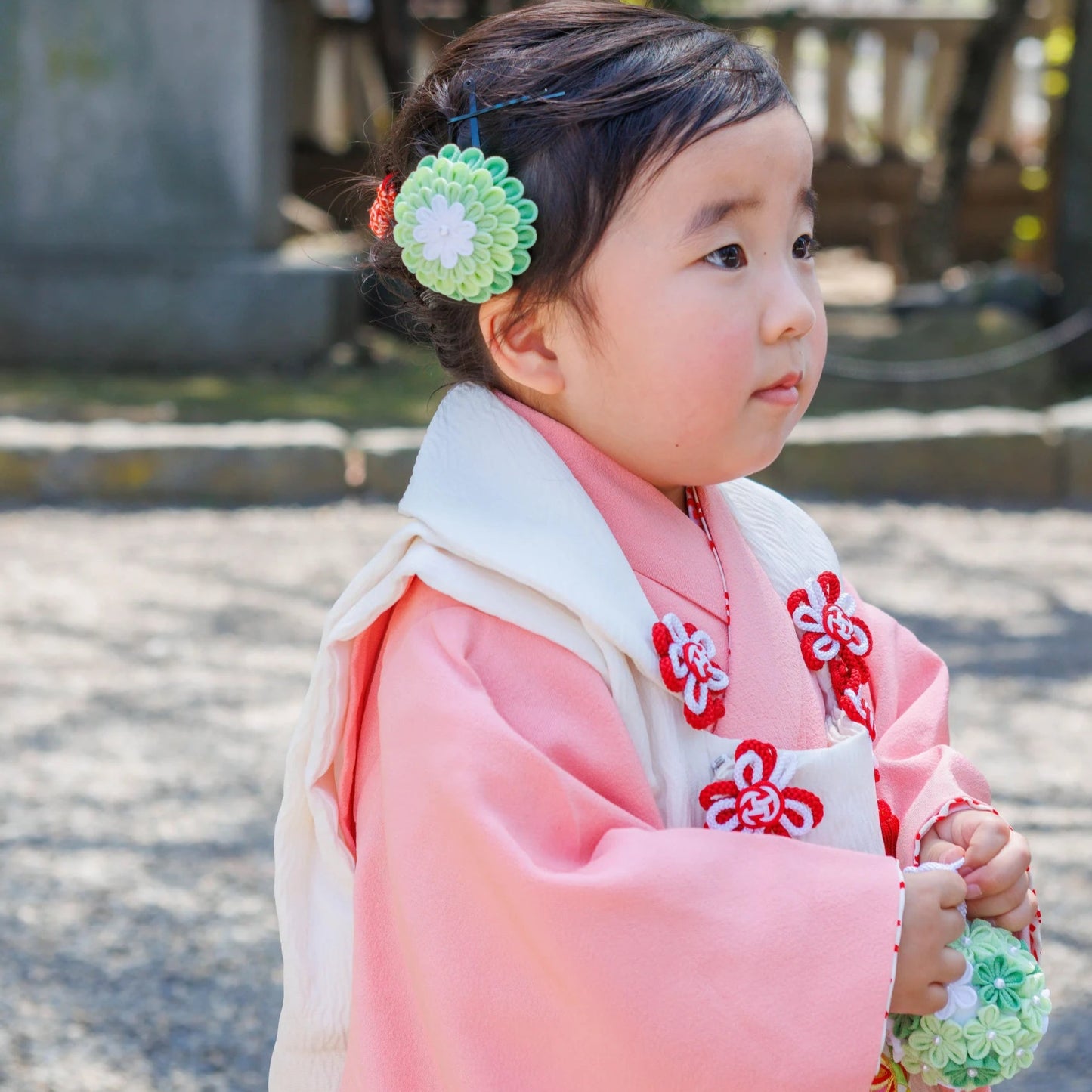 Three pins (2 pieces)