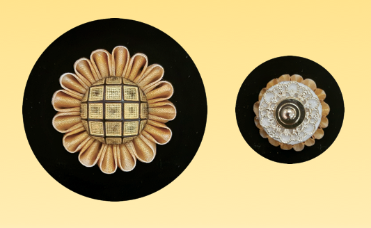 ひまわりピンバッジ