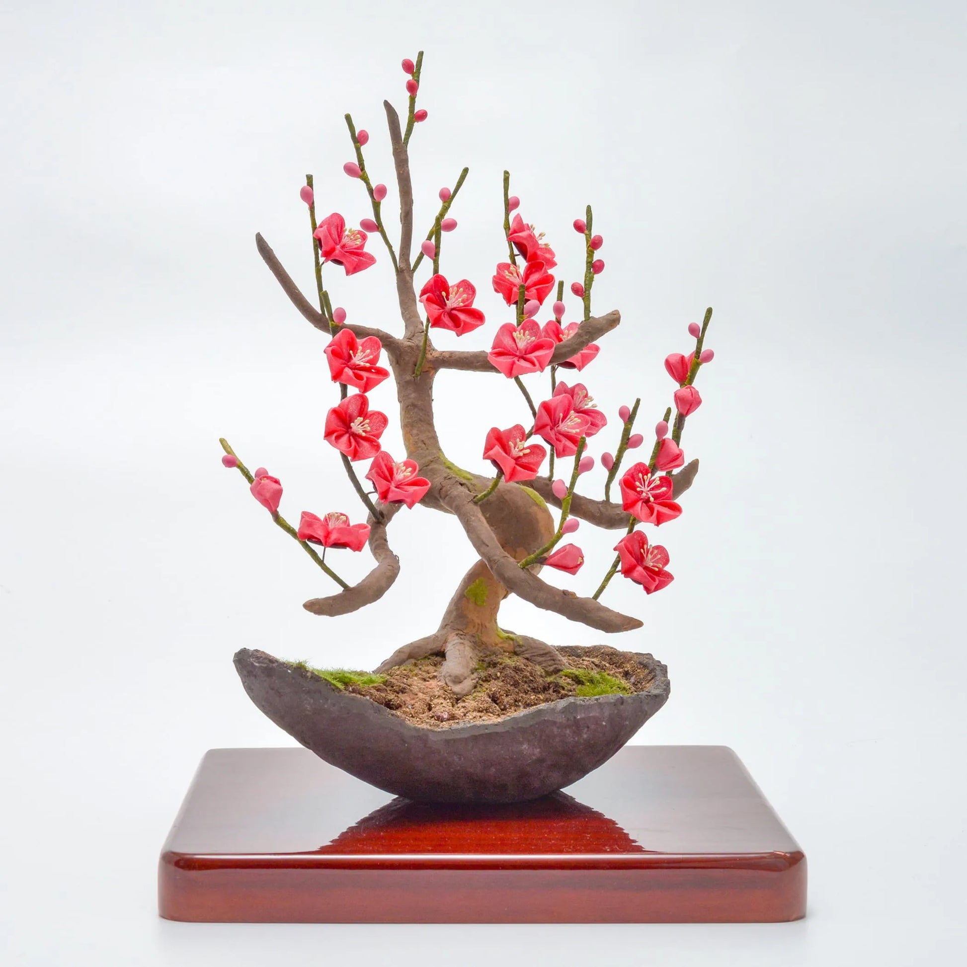 紅梅盆栽仕立て – つまみ細工 一凛堂 紅梅盆栽仕立て – つまみ細工 一凛堂