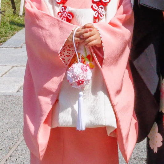 「二日月」一越ちりめんの薬玉 (初節句・七五三用)