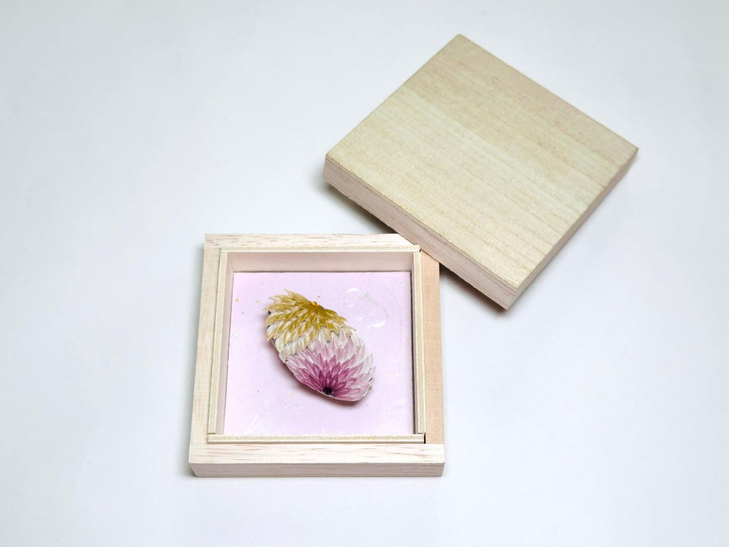 「たまゆら」鈴鹿色墨で染めた帯留